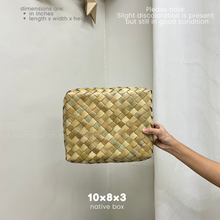 Load image into Gallery viewer, Native Pandan - (SALE) box &amp; basket
