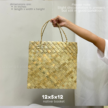 Load image into Gallery viewer, Native Pandan - (SALE) box &amp; basket
